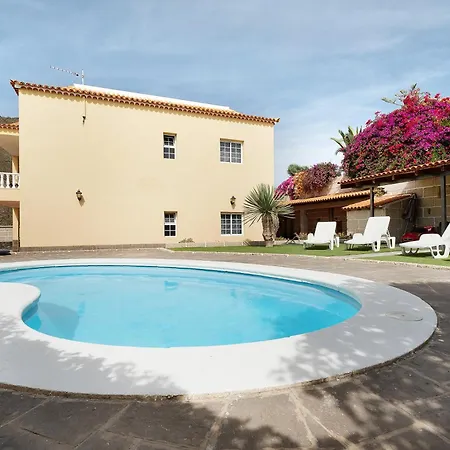Holiday home Bonita Casa Arianny Con Piscina